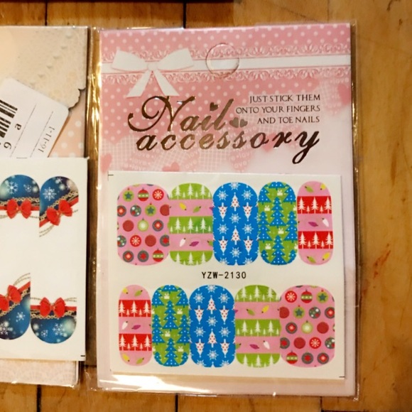 BRAND NEW CHRISTMAS NAIL BUNDLE - Picture 8 of 9